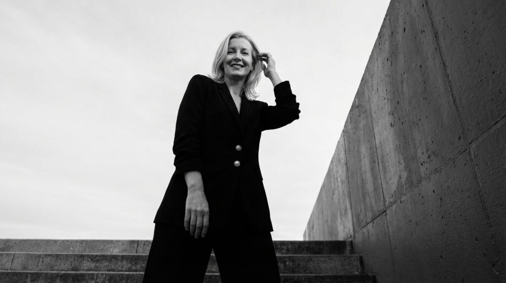 ariane-bachner-lacht-brandfoto